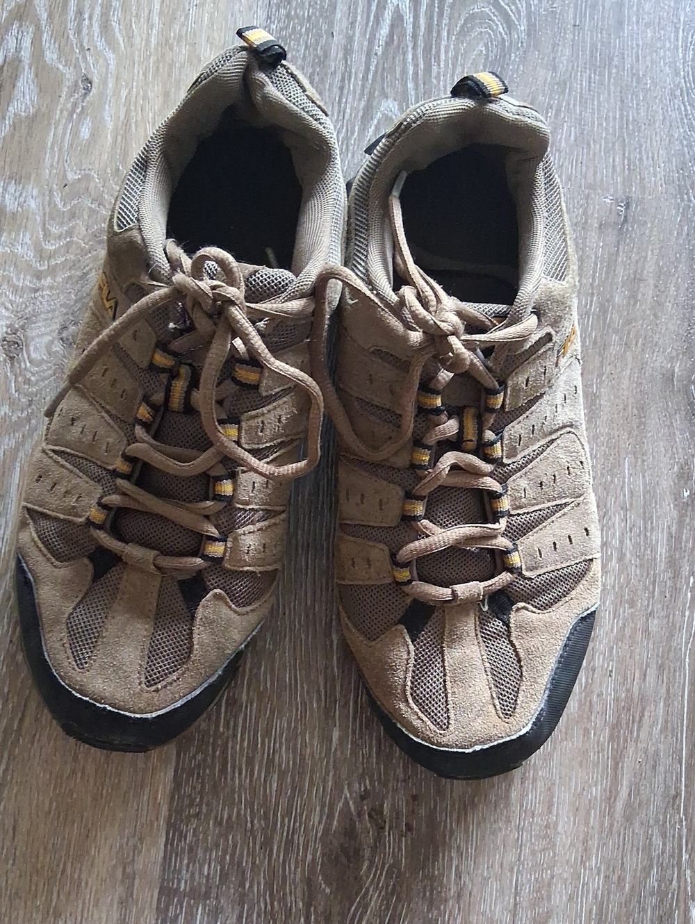 Fila Brown and Black Men's Athletic Trail Shoes